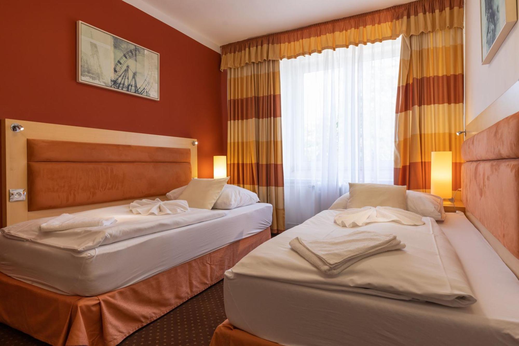 Active & Wellness Hotel Subterra オストロフ 部屋 写真